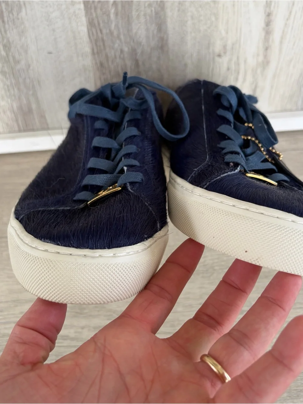 True Religion Blue Fur Sneakers Mens 10 42 Low Top Y2K Funky Club Shoes